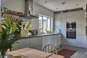 Kitchen Diner- click for photo gallery
